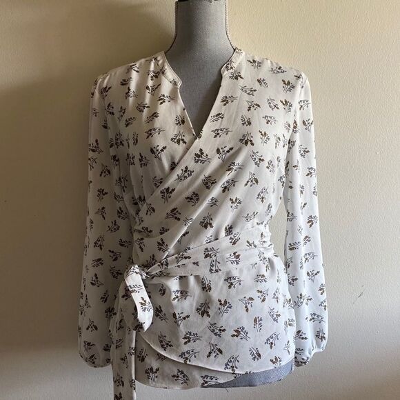 1. State Women’s Floral Long Sleeve Wrap Blouse - Picture 3 of 9